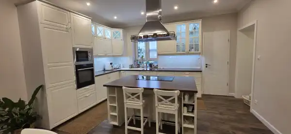 Eladó ingatlan, Dunaújváros 5 szoba 145 m² 229 M Ft