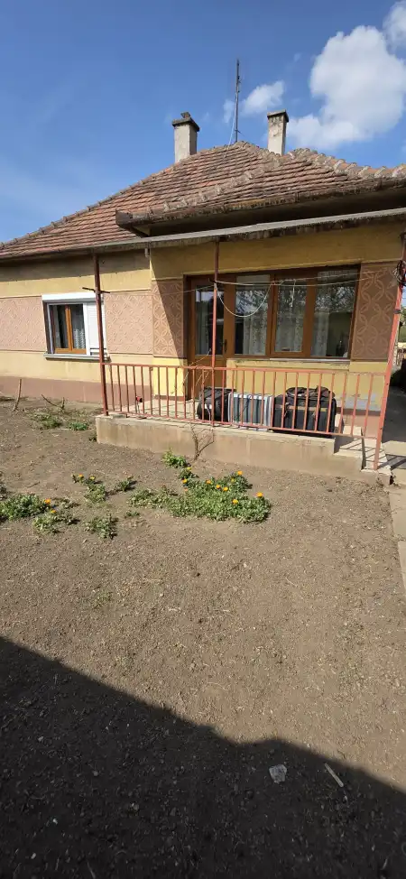 eladó ingatlan, Dunaújváros