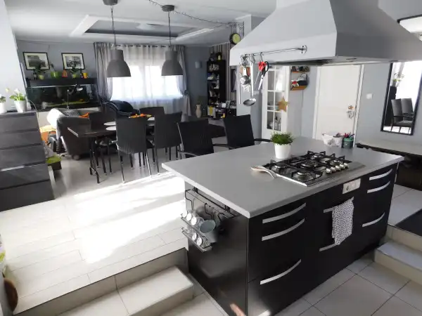 Eladó ingatlan, Eger 7 szoba 200 m² 145 M Ft