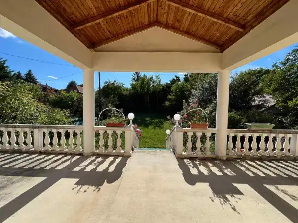 Eladó ingatlan, Eger 4 szoba 270 m² 149.9 M Ft