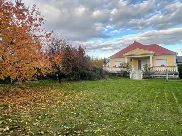 Eladó ingatlan, Eger 4 szoba 200 m² 149.9 M Ft