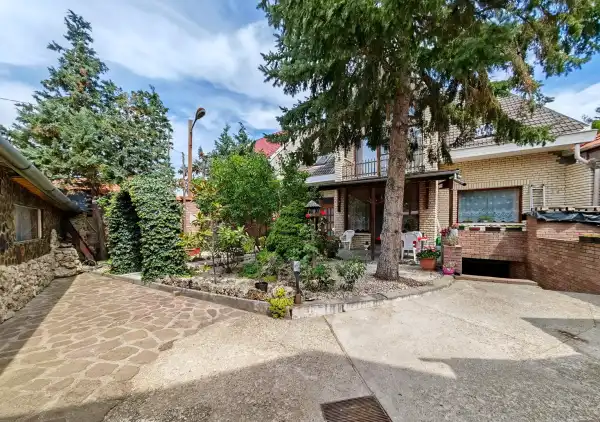 Eladó ingatlan, Eger 6+1 szoba 174 m² 109.9 M Ft