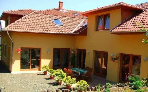 Eladó ingatlan, Eger 9 szoba 250 m² 169 M Ft