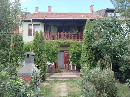 eladó ingatlan, Eger