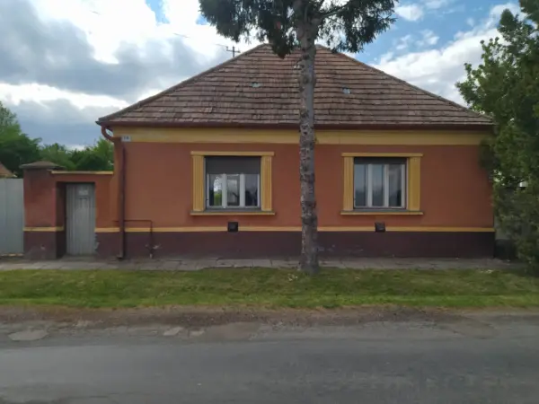 Eladó ingatlan, Egyházaskesző 2 szoba 14.95 M Ft