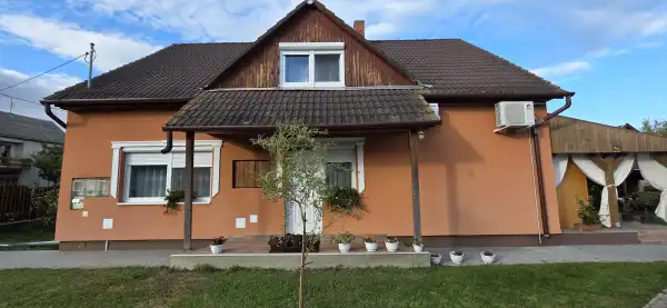 Eladó ingatlan, Ercsi 6 szoba 151 m² 78.9 M Ft