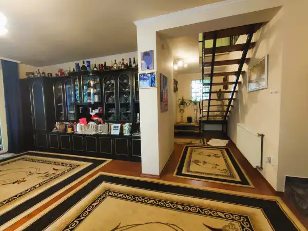 Eladó ingatlan, Érd 4 szoba 255 m² 212 M Ft