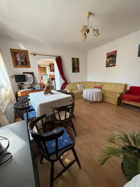 eladó ingatlan, Erdőkertes