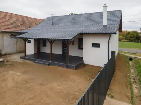 eladó ingatlan, Érsekvadkert