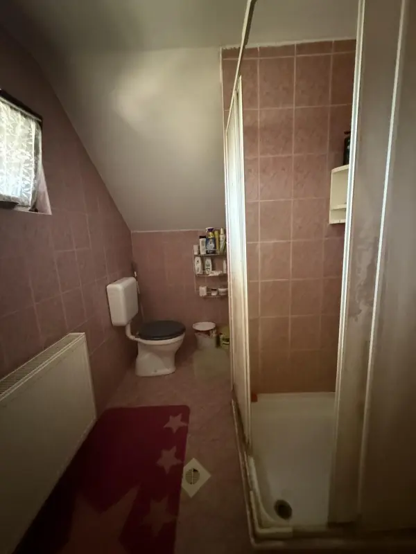 Eladó ingatlan, Esztergom 5 szoba 180 m² 69 M Ft