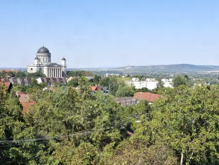 eladó ingatlan, Esztergom