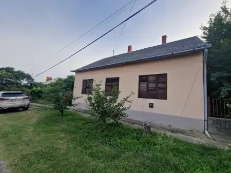 eladó ingatlan, Fadd