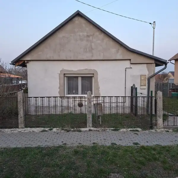 Eladó ingatlan, Felcsút 3 szoba 94 m² 58 M Ft