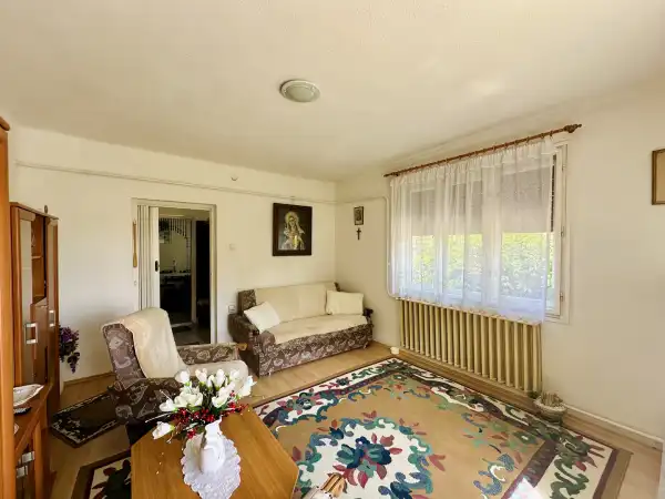 Eladó ingatlan, Fót 5 szoba 185 m² 89.9 M Ft
