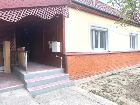 eladó ingatlan, Gödöllő