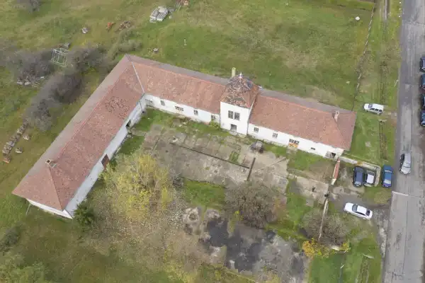 Eladó ingatlan, Gödöllő 792 m² 395 M Ft