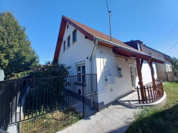 eladó ingatlan, Gödöllő