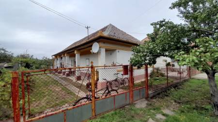 eladó ingatlan, Gönc