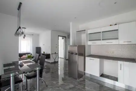 eladó ingatlan, Gyál