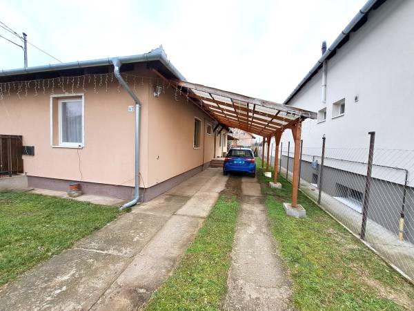 eladó ingatlan, Gyál