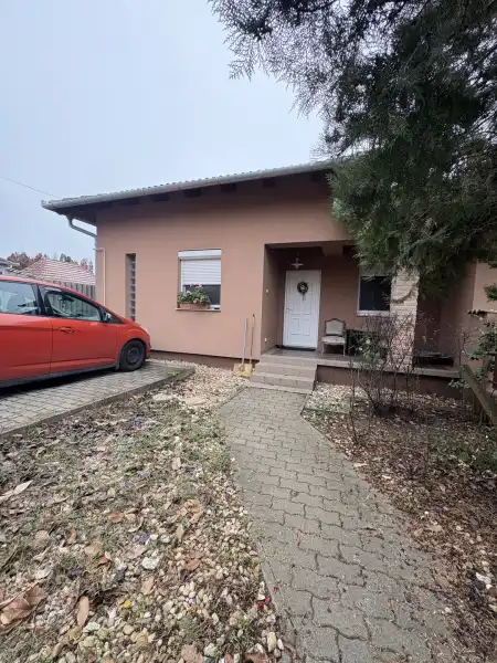 eladó ingatlan, Gyömrő