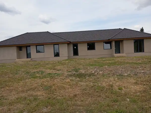 Eladó ingatlan, Gyöngyöshalász 4 szoba 100 m² 44.9 M Ft