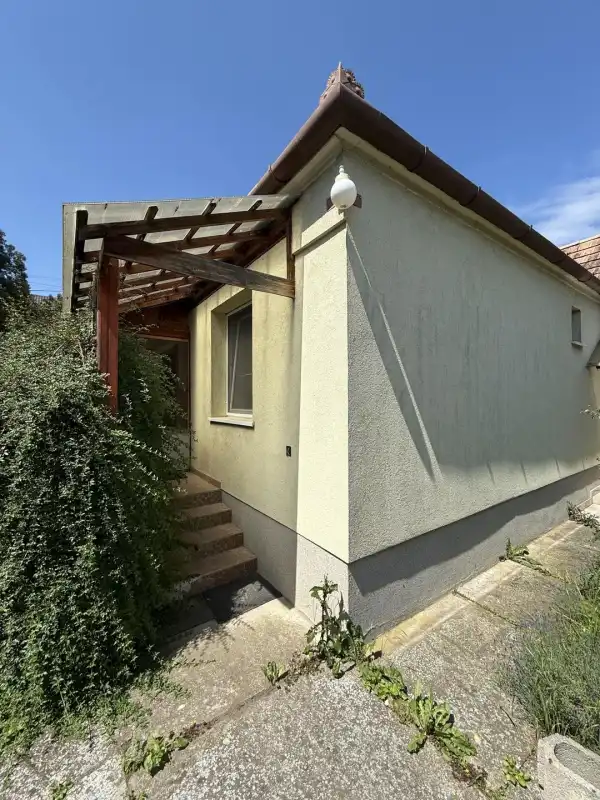 Eladó ingatlan, Győrszentiván 3 szoba 82 m² 64 M Ft