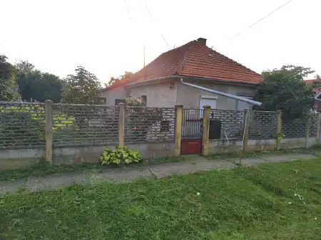 eladó ingatlan, Gyulavári