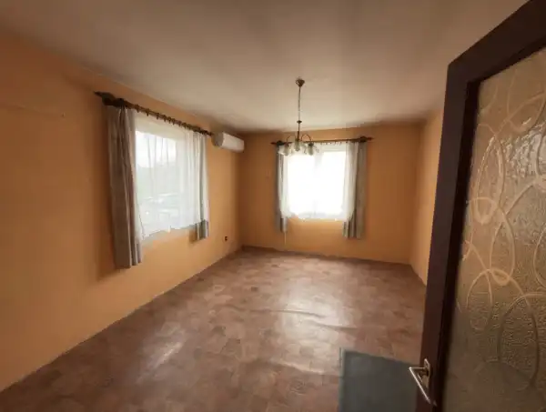 Eladó ingatlan, Gyúró 4 szoba 125 m² 77 M Ft