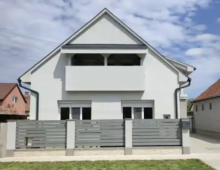 eladó ingatlan, Hajdúszoboszló