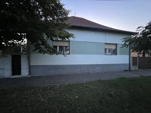 Eladó ingatlan, Hajdúszoboszló 3 szoba 80 m² 53.99 M Ft