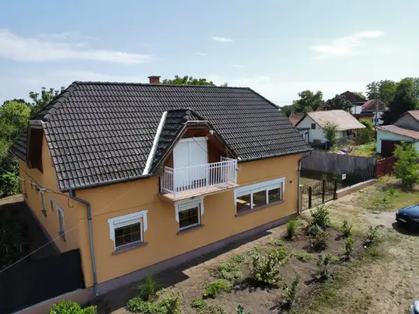 Eladó ingatlan, Heves 4+1 szoba 240 m² 46.5 M Ft