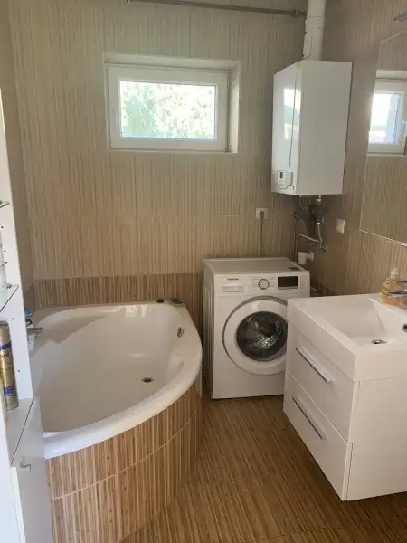 eladó ingatlan, Hévíz