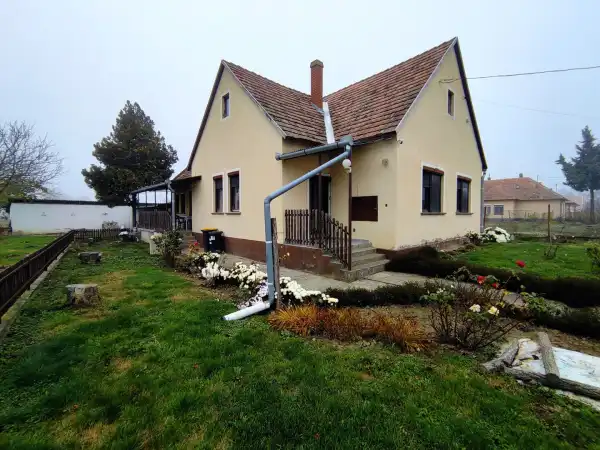 Eladó ingatlan, Homorúd 4 szoba 134 m² 27.5 M Ft