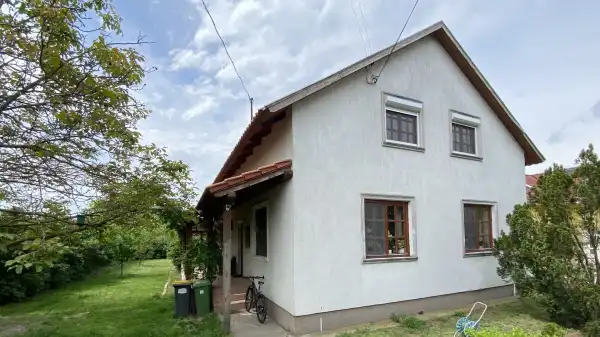 Eladó ingatlan, Inárcs 7 szoba 220 m² 127.9 M Ft