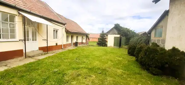 Eladó ingatlan, Ipolyvece 5 szoba 151 m² 14.9 M Ft