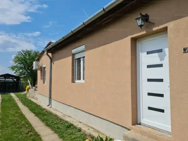 Eladó ingatlan, Iváncsa 2 szoba 80 m² 36.9 M Ft