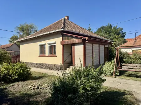 Eladó ingatlan, Jászapáti 2 szoba 63 m² 12 M Ft