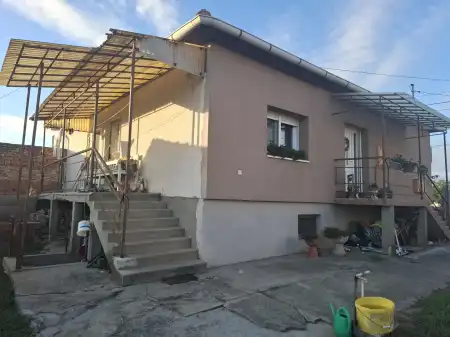 eladó ingatlan, Jászfényszaru