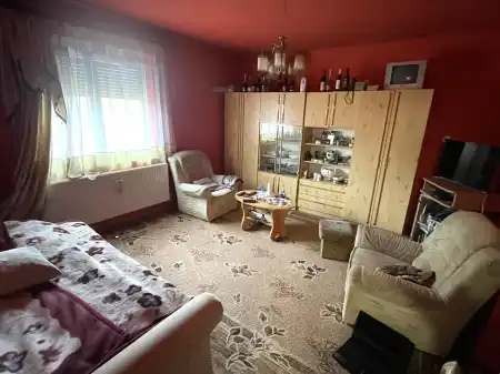 eladó ingatlan, Kálmánháza