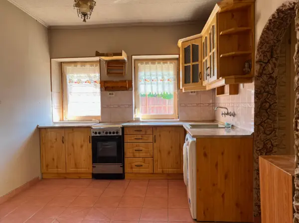 Eladó ingatlan, Kápolnásnyék 3 szoba 62 m² 68.5 M Ft