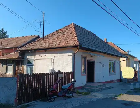 Eladó ingatlan, Kemence 3 szoba 108 m² 21.9 M Ft + Áfa