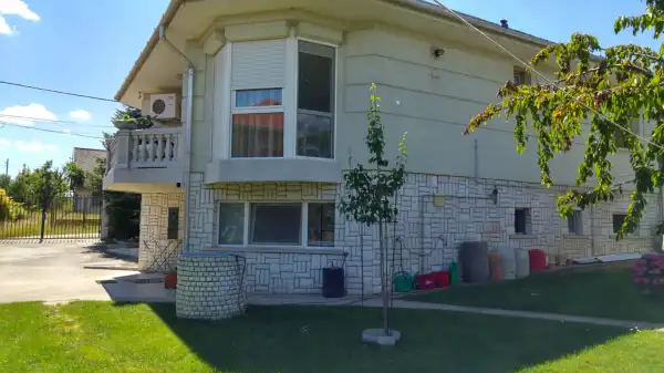 Eladó ingatlan, Kerepes 7 szoba 260 m² 119 M Ft