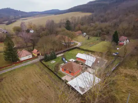 eladó ingatlan, Kisecset