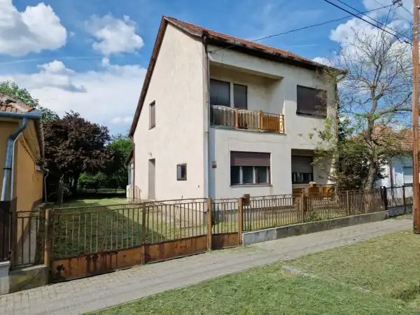 Eladó ingatlan, Kisköre 4 szoba 110 m² 20.5 M Ft