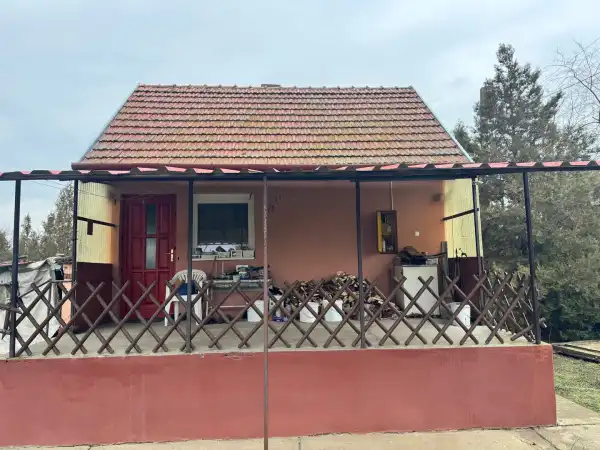 Eladó ingatlan, Kiskunfélegyháza 1 szoba 24 m² 14.9 M Ft