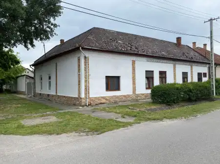 eladó ingatlan, Kistelek