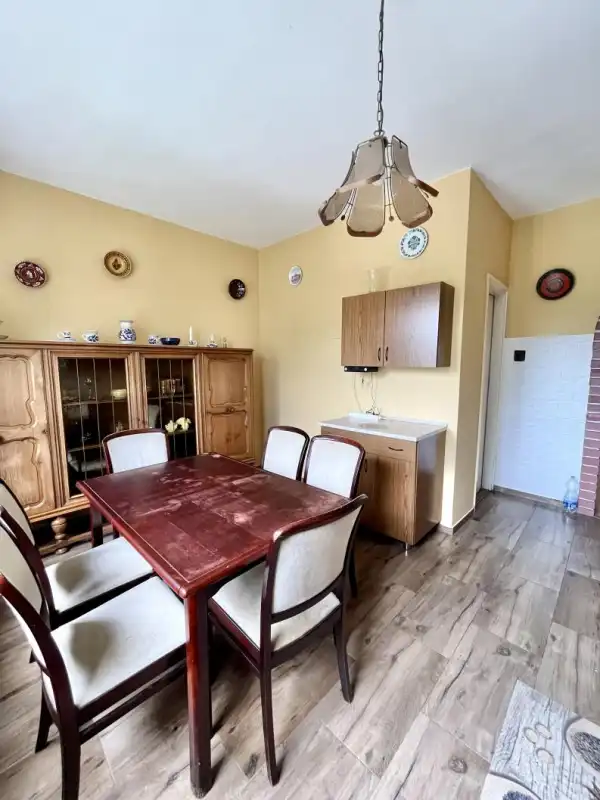 Eladó ingatlan, Komárom 5 szoba 200 m² 72.9 M Ft