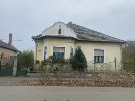 eladó ingatlan, Komárom