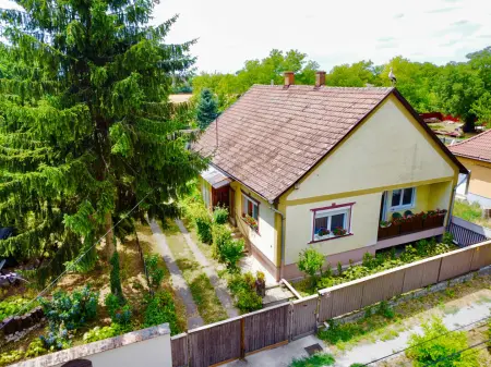 Eladó ingatlan, Kömlő 3 szoba 22 M Ft